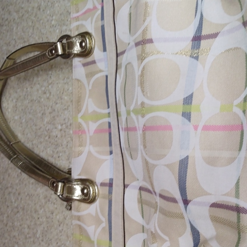 Coach Handbag - Picture 3 of 6